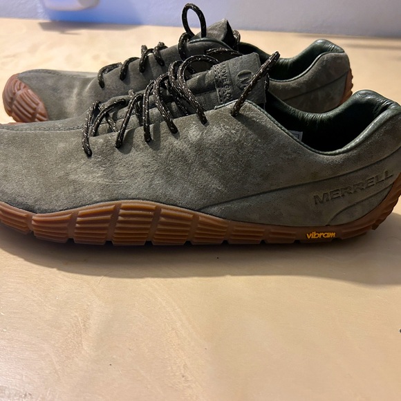 Merrill Performance Minimalist suede shoe in Olive tan Super Rare. - Picture 3 of 7